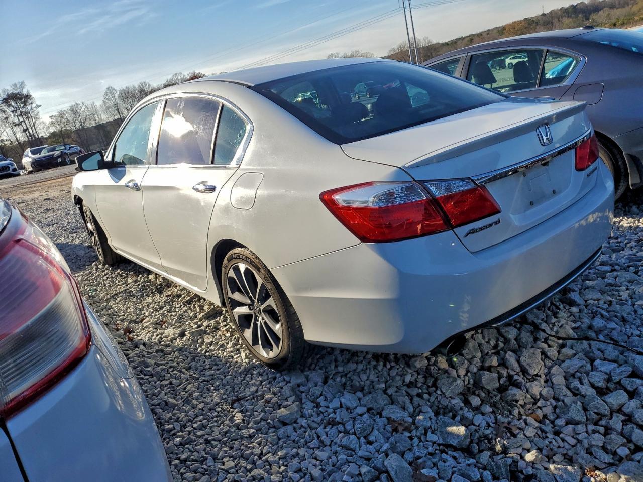 2015 Honda Accord Sport - Фото 2
