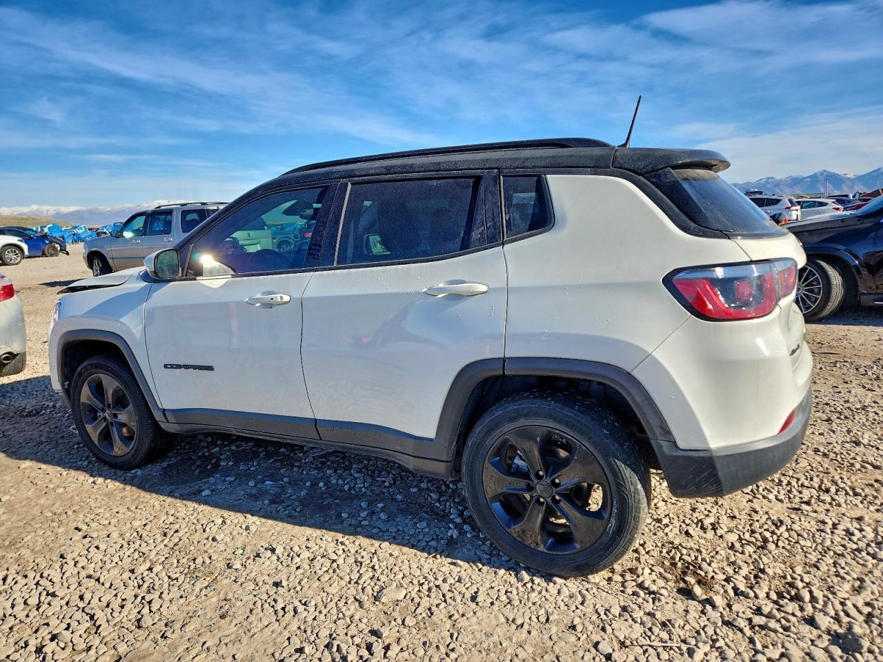 2018 Jeep Compass Latitude - Image 2