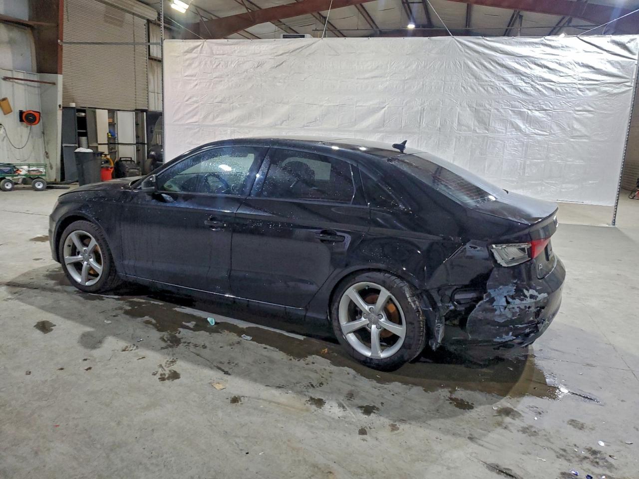 2016 Audi A3 Premium - Фото 2