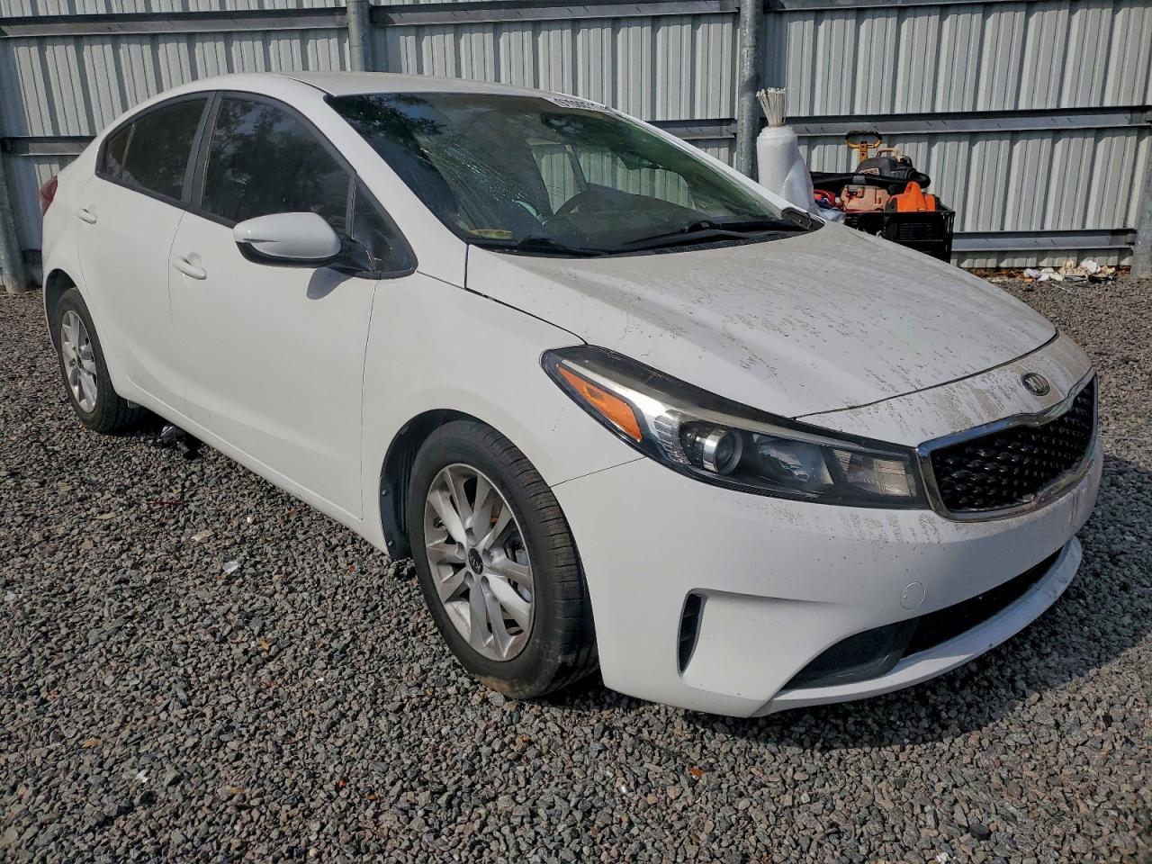 2017 Kia Forte S - Image 4