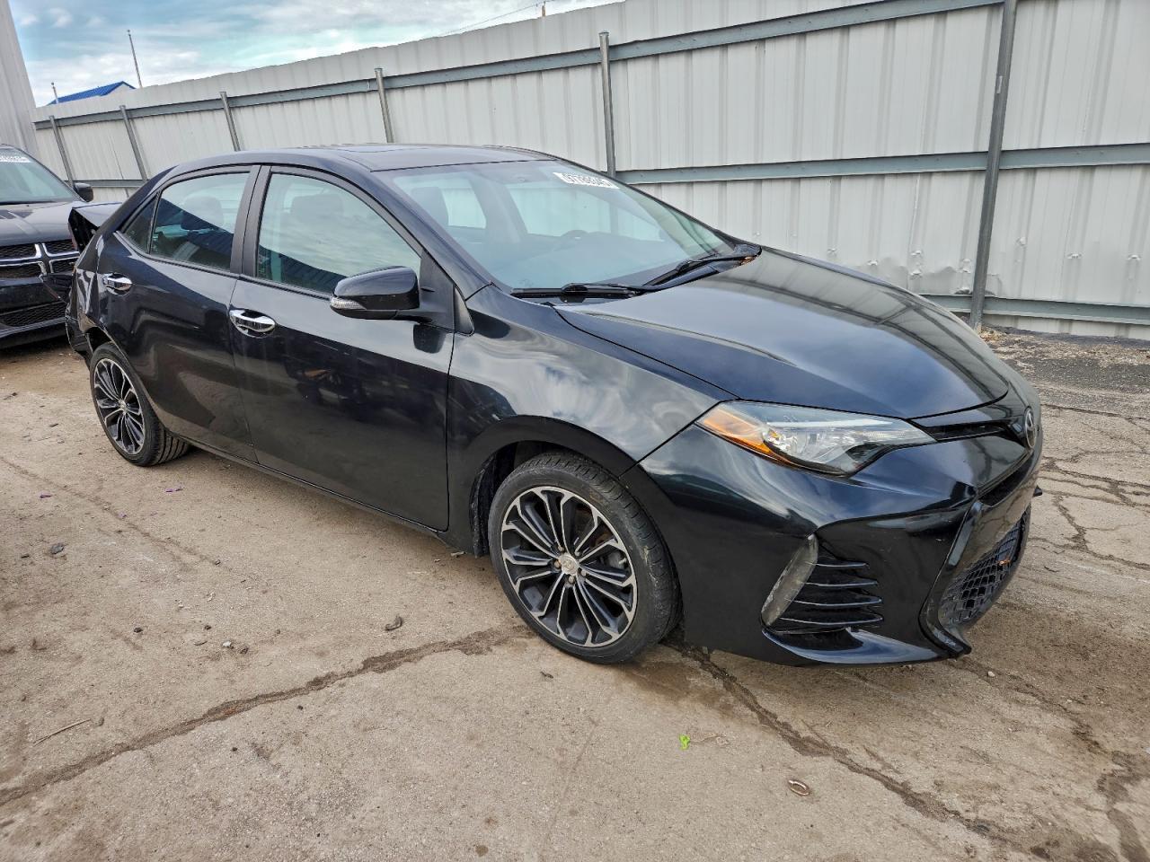 2015 Toyota Corolla L - Фото 4