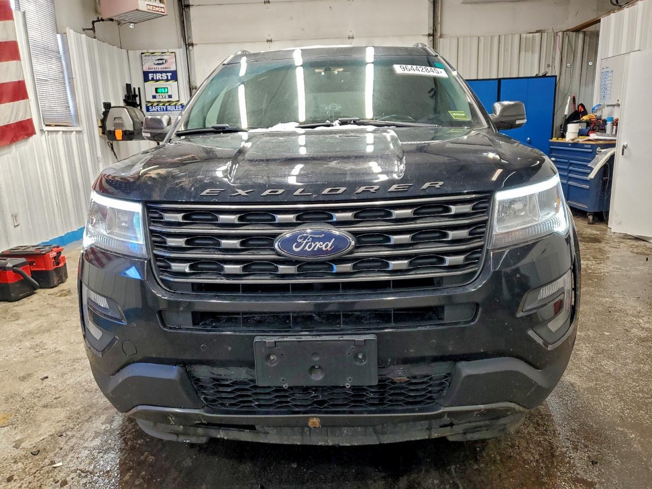 2017 Ford Explorer Xlt - Image 5