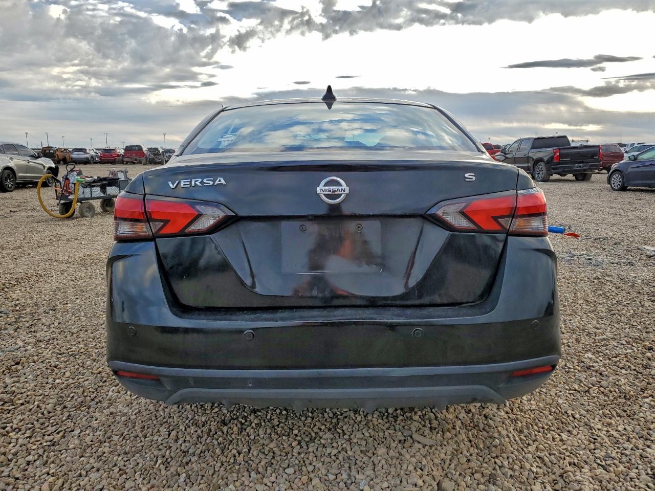 2021 Nissan Versa Sv - Фото 6