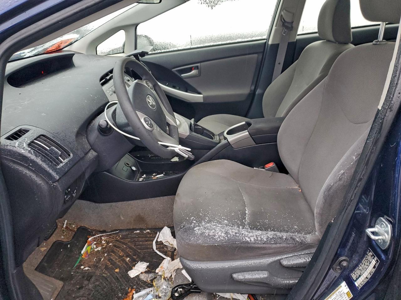 2015 Toyota Prius - Image 7