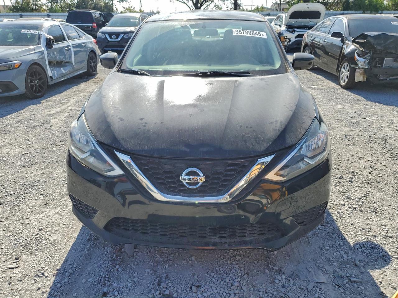 2016 Nissan Sentra S - Фото 5