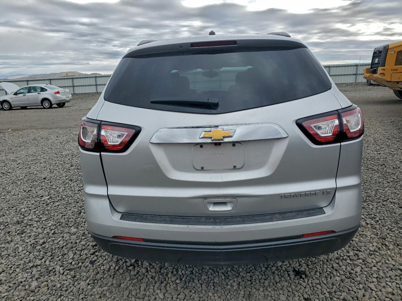 2015 Chevrolet Traverse Ls - Image 6
