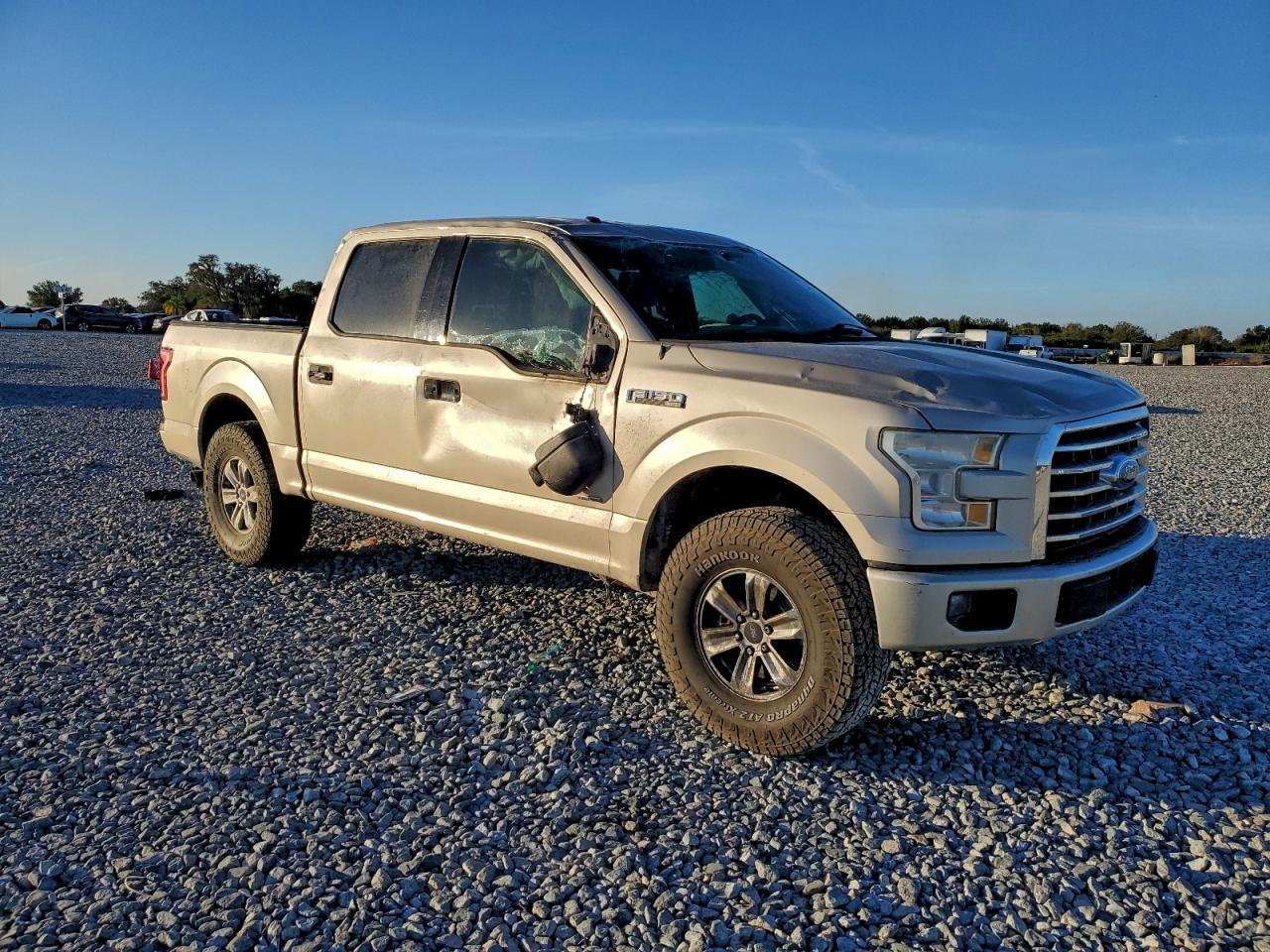 2017 Ford F150 Supercrew - Фото 4