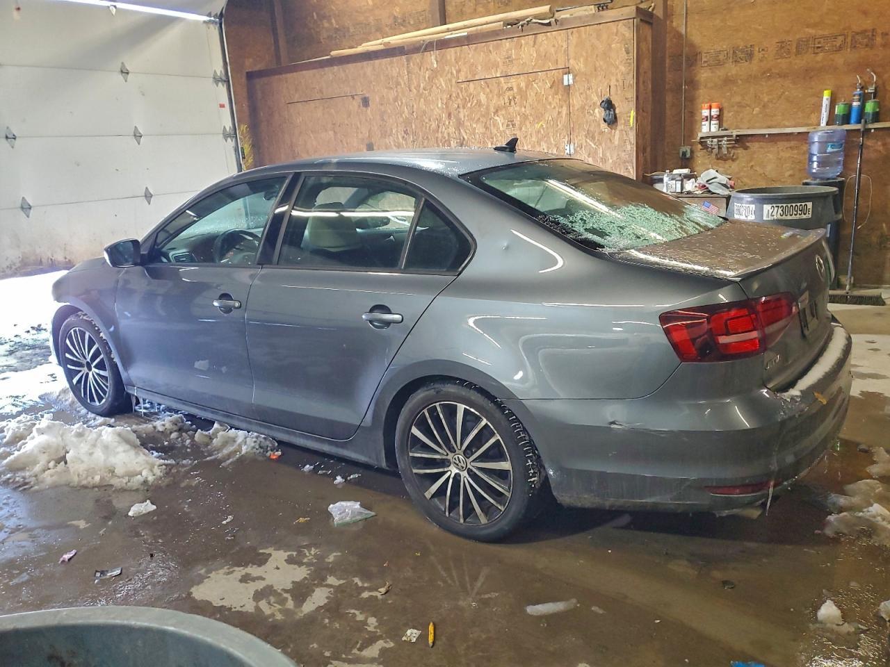 2016 Volkswagen Jetta Sport - Фото 2