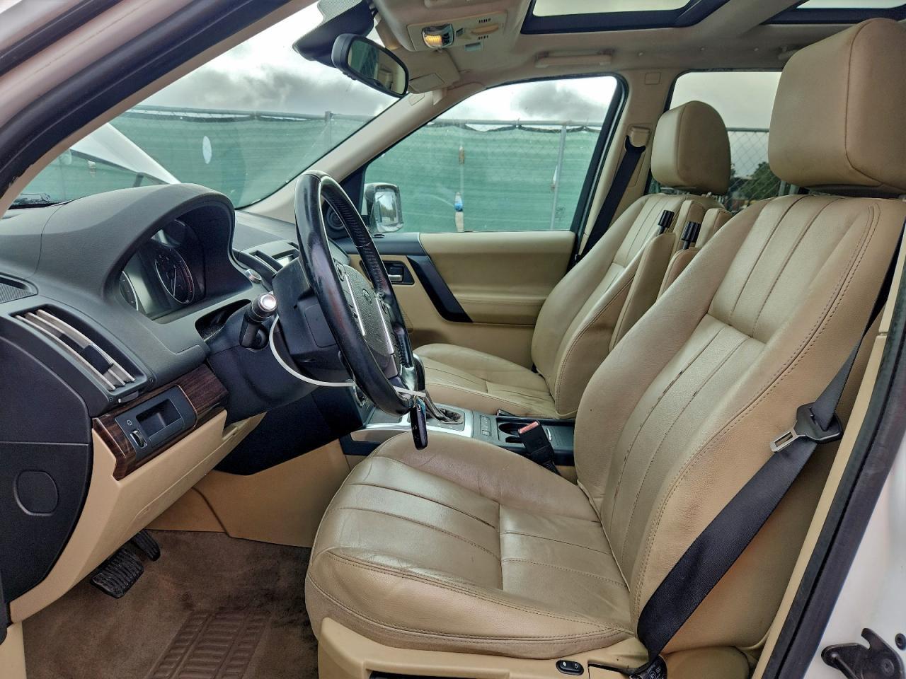 2014 Land Rover Lr2 Hse - Image 7