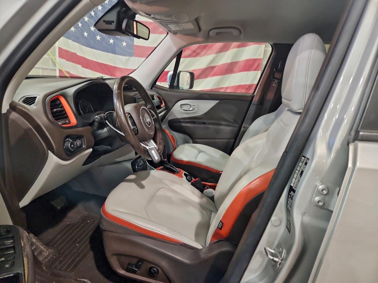 2015 Jeep Renegade Limited - Image 7