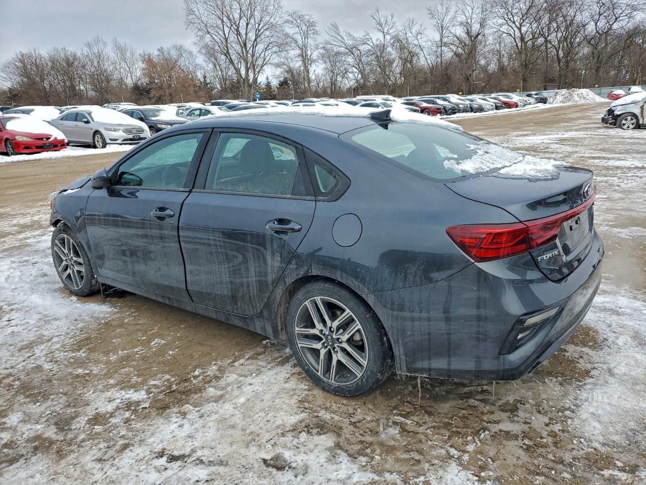 2019 Kia Forte Gt Line - Image 2