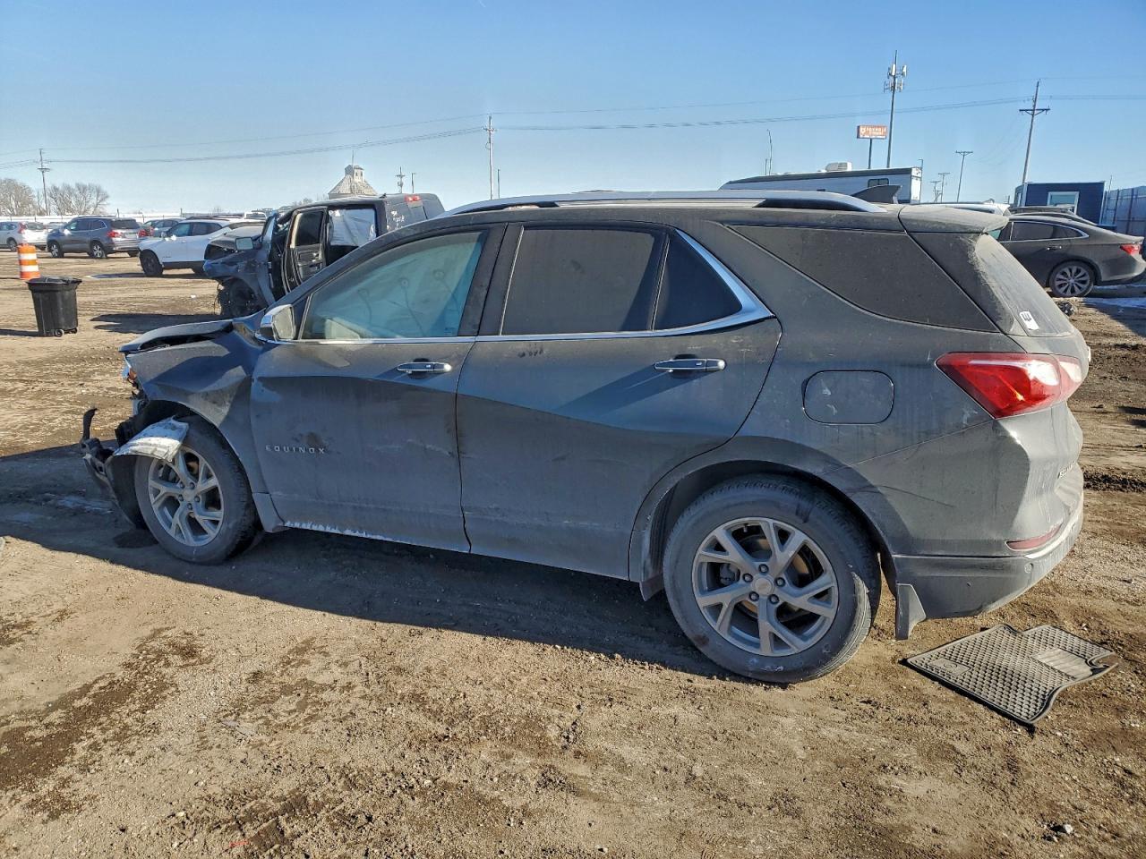 2018 Chevrolet Equinox Premier - Фото 2
