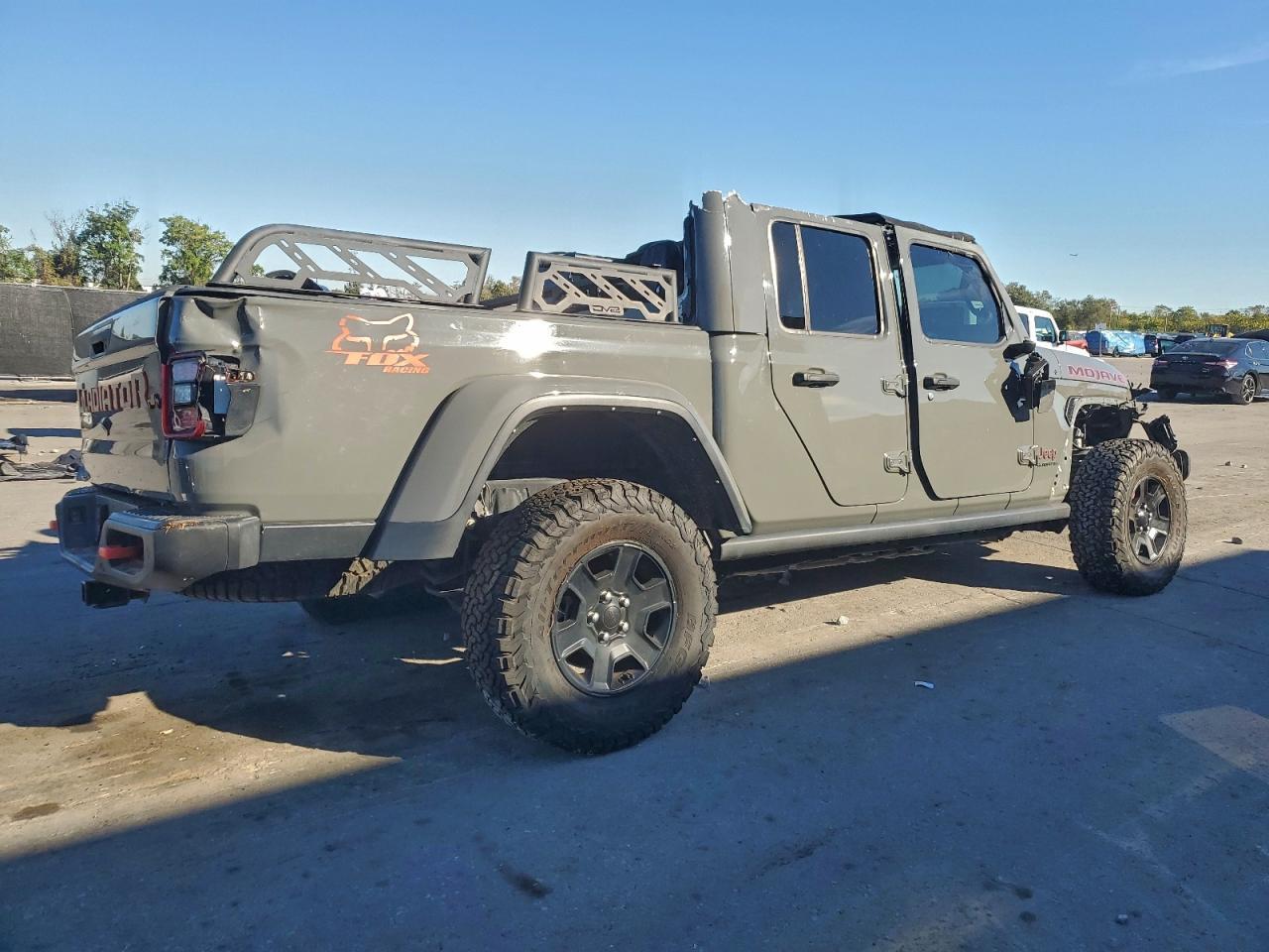 2022 Jeep Gladiator Mojave - Image 3