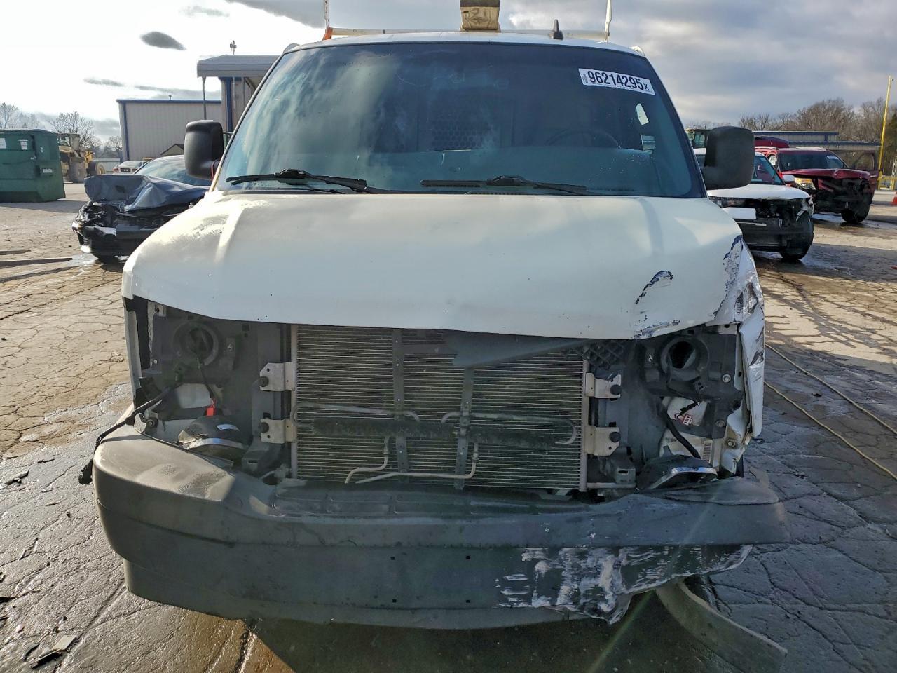 2017 Chevrolet Express G2500 - Image 5