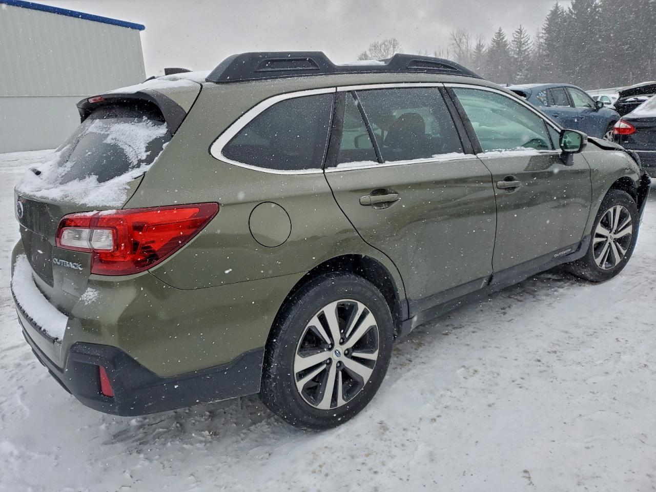 2018 Subaru Outback 2.5I Limited - Image 3
