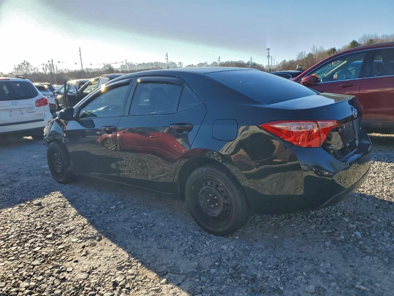 2019 Toyota Corolla L - Фото 2