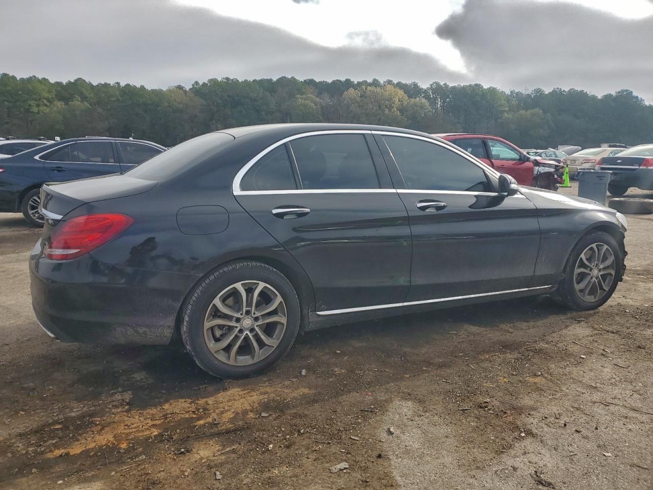 2015 Mercedes-Benz C 300 - Фото 3