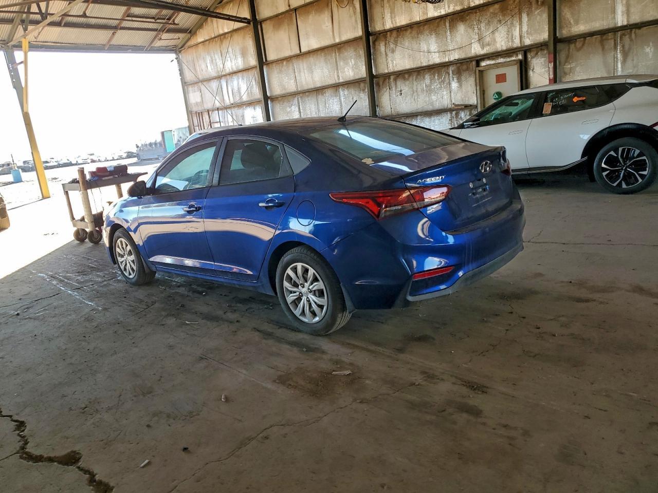 2019 Hyundai Accent Se - Фото 2