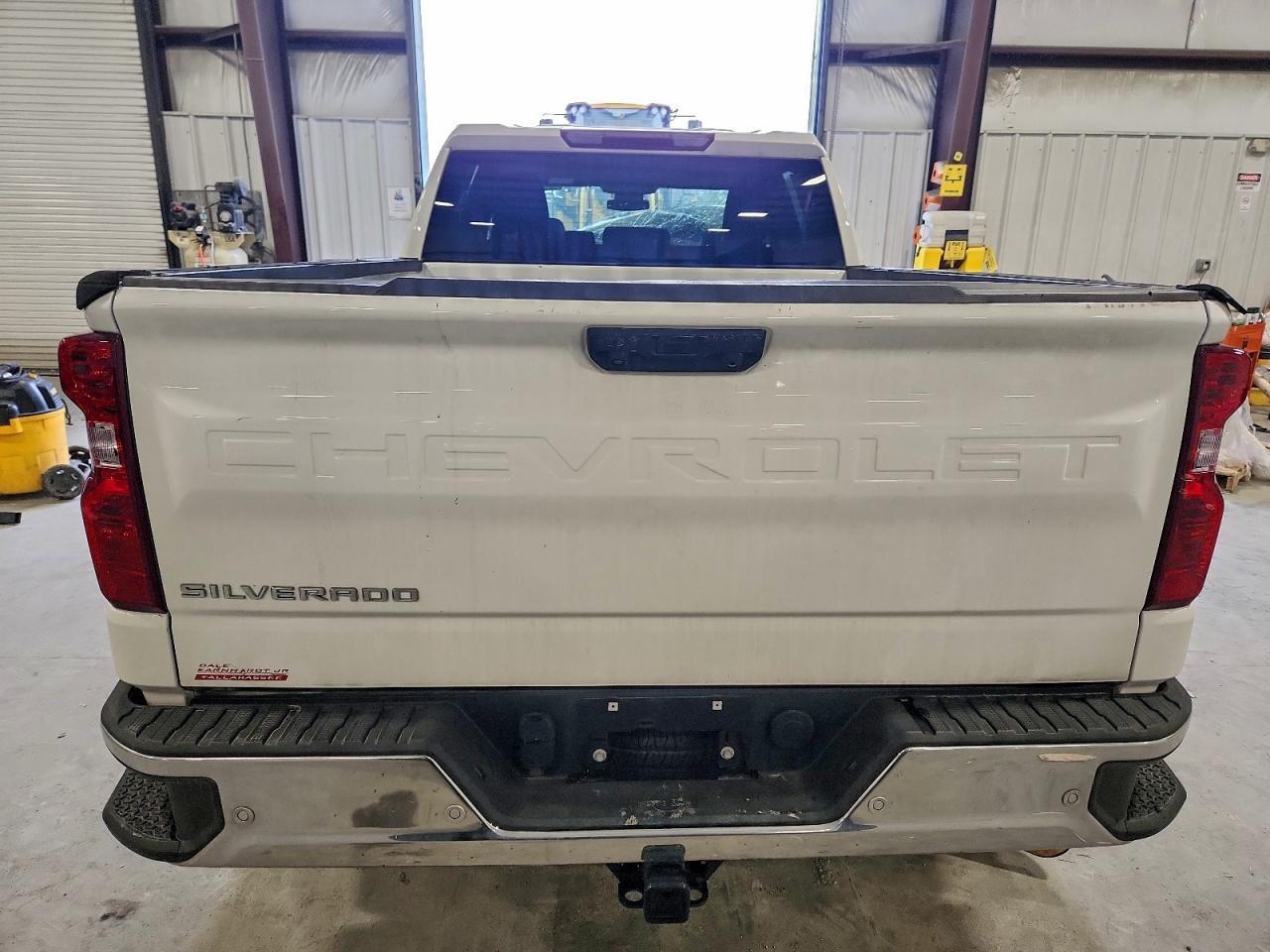 2024 Chevrolet Silverado C1500 - Image 6