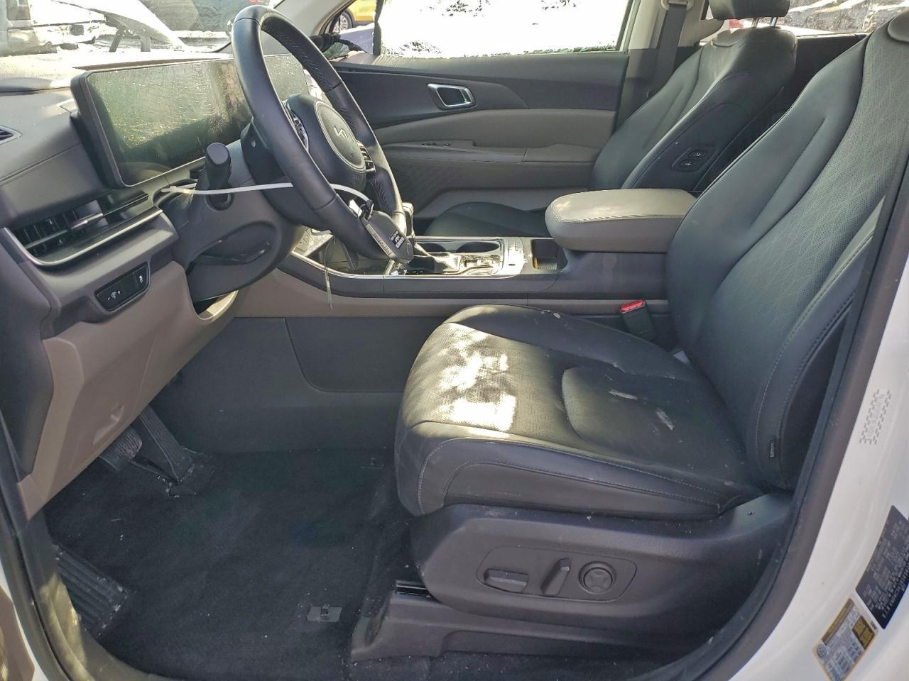 2025 Kia Carnival - Фото 7