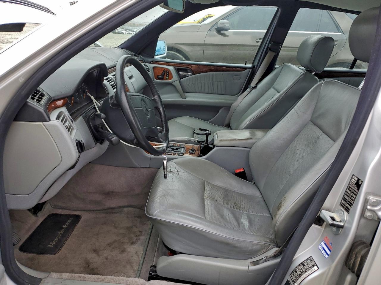 1998 Mercedes-Benz E 320 - Image 7