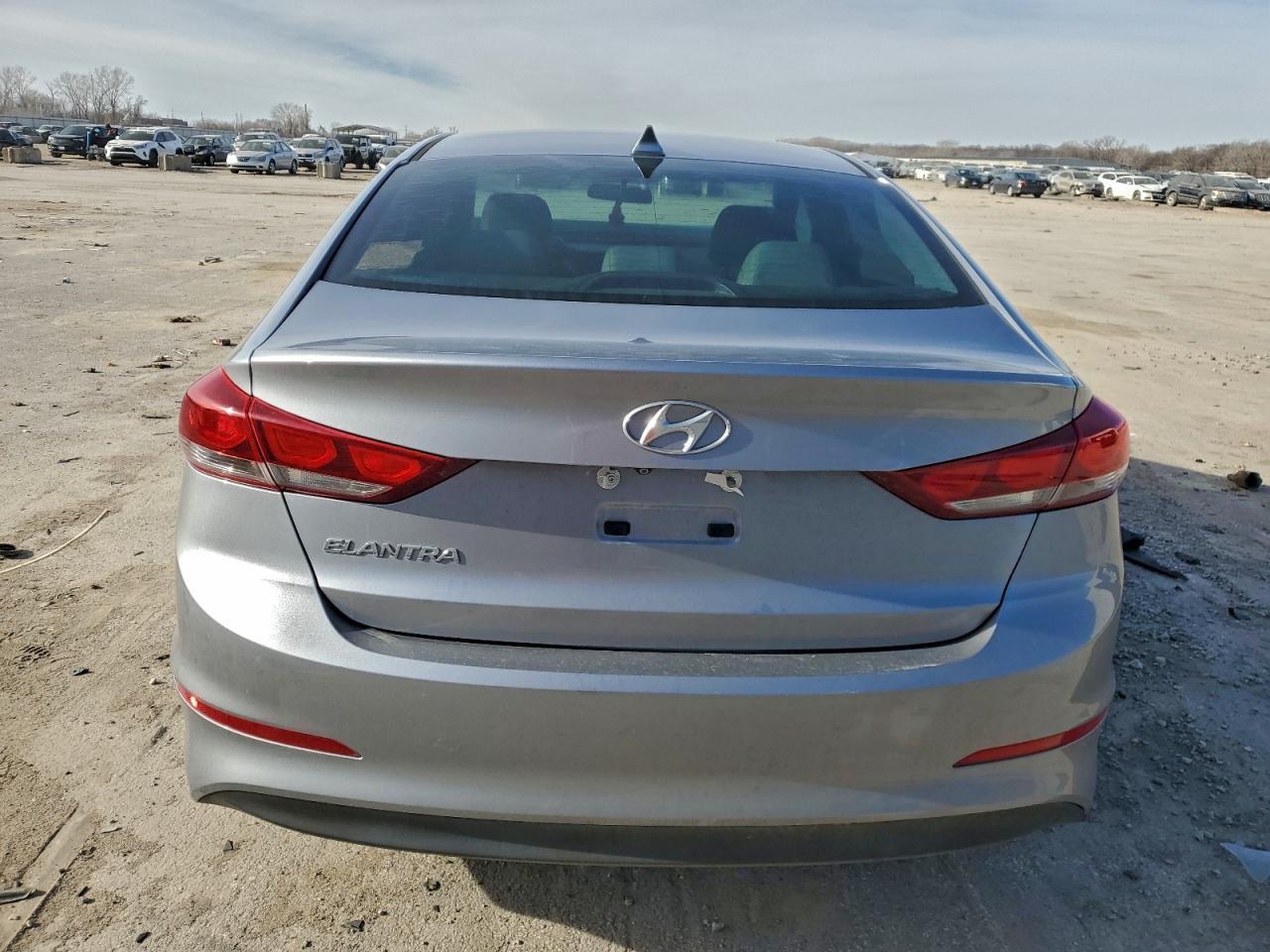 2017 Hyundai Elantra Se - Фото 6