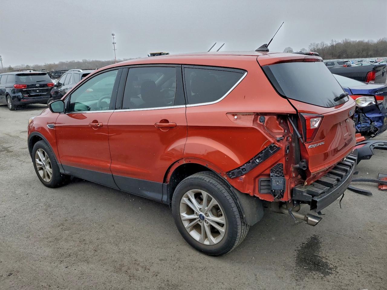 2019 Ford Escape Se - Image 2