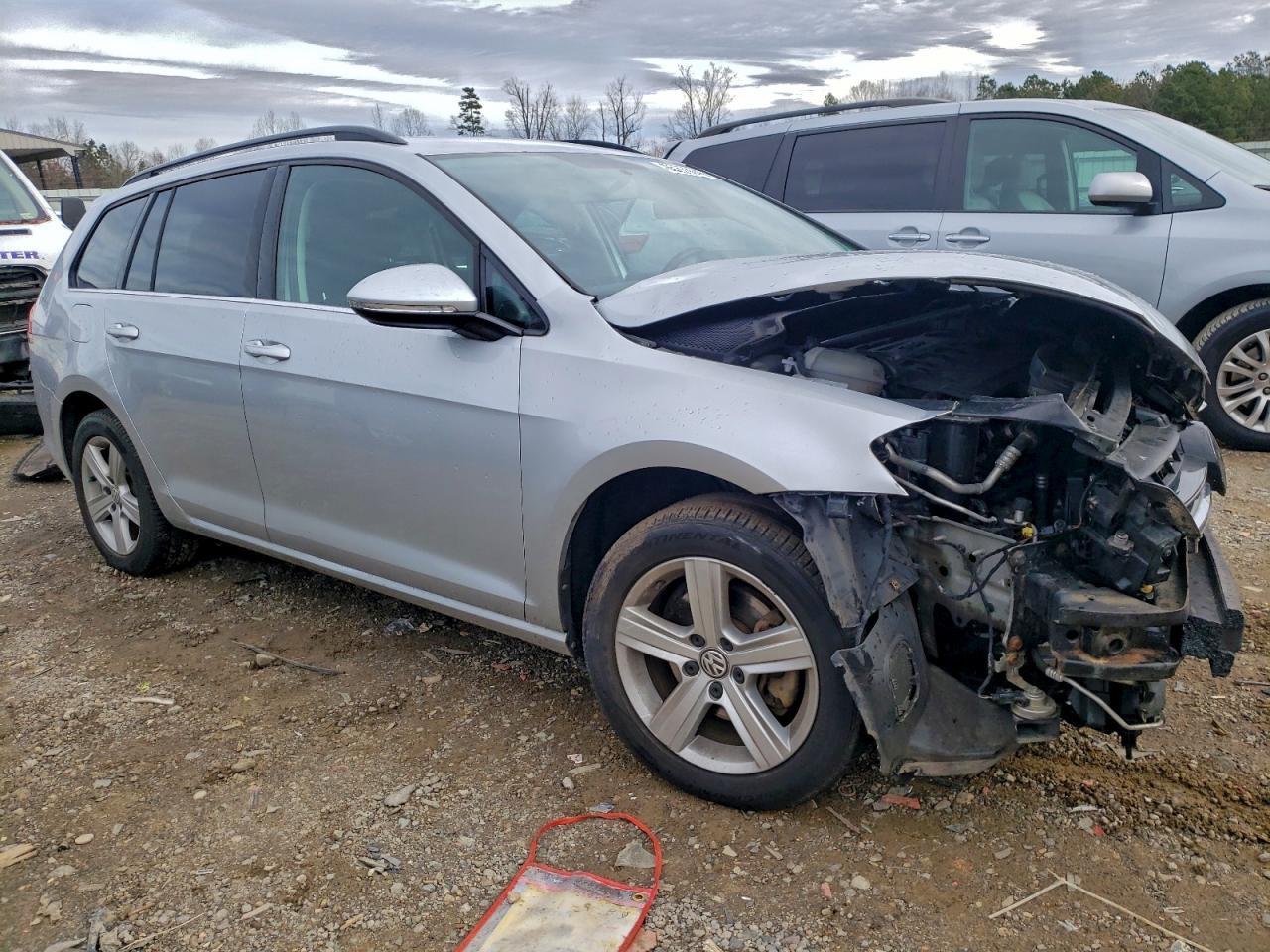 2015 Volkswagen Golf Sportwagen Tdi S - Фото 4