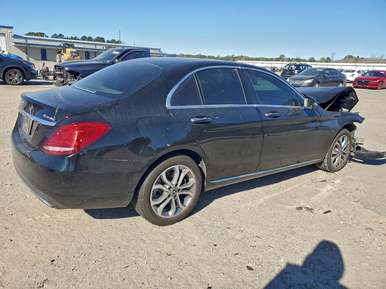 2017 Mercedes-Benz C 300 4Matic - Фото 3