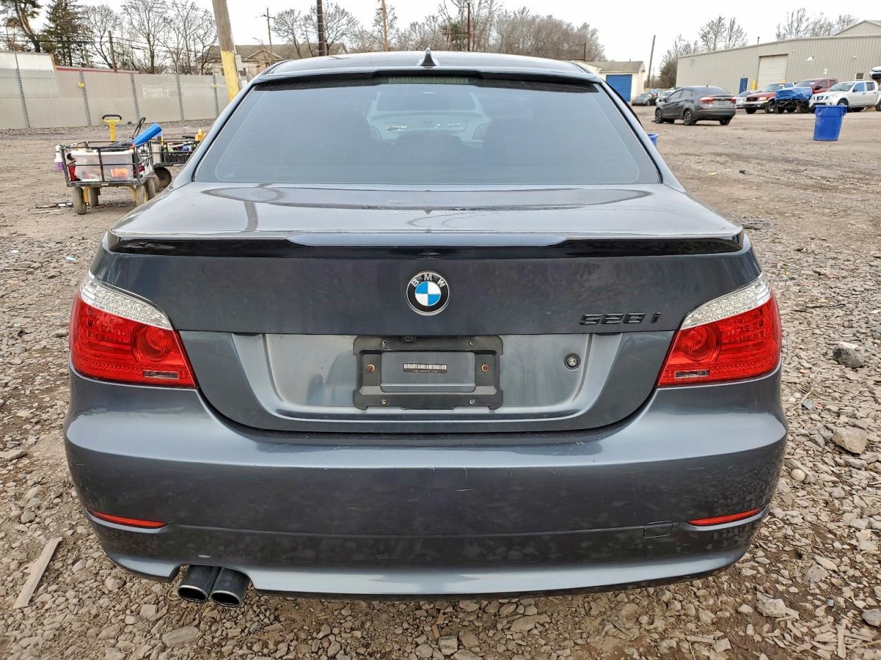 2010 BMW 528 Xi - Image 6