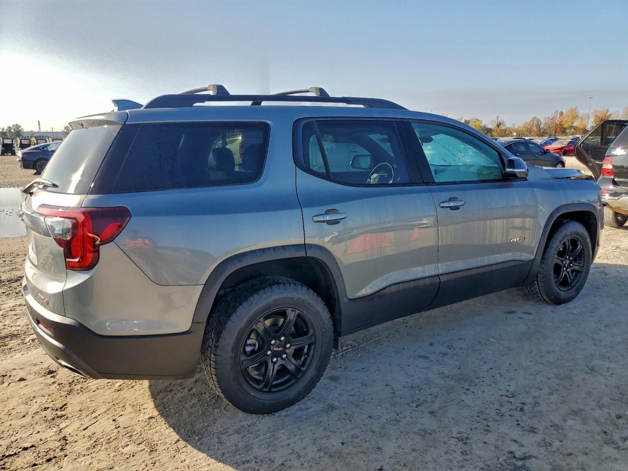 2023 GMC Acadia At4 - Фото 3