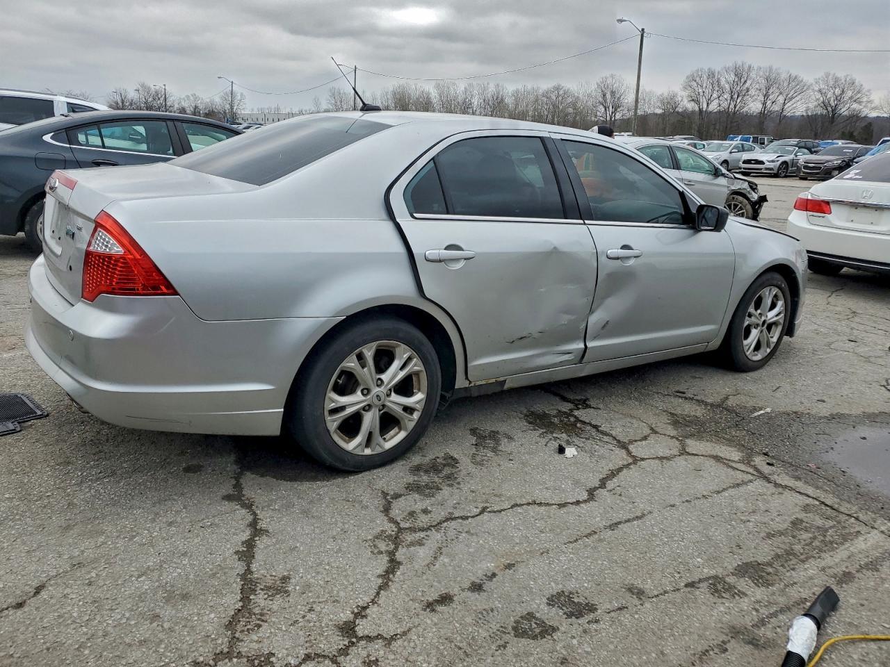 2012 Ford Fusion Se - Image 3