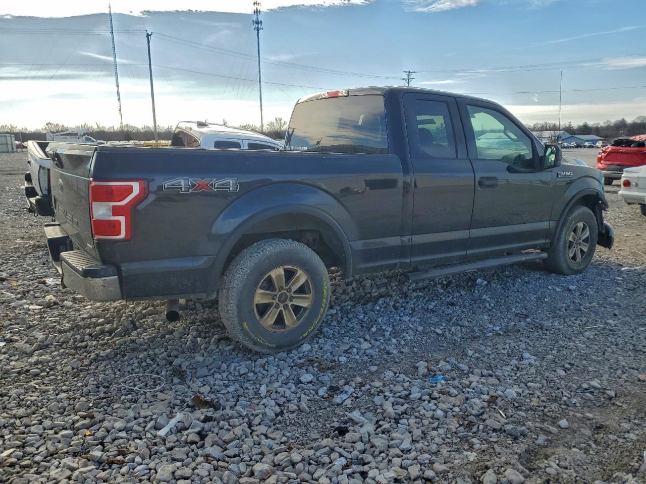 2018 Ford F150 Super Cab - Image 3
