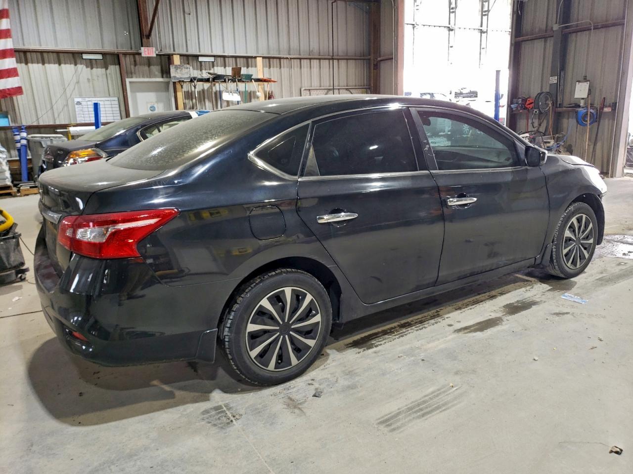 2017 Nissan Sentra S - Фото 3