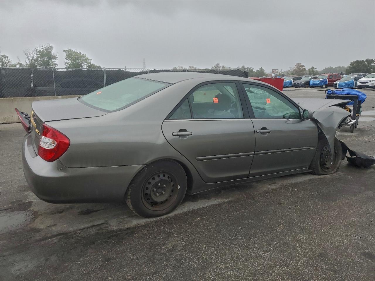 2002 Toyota Camry Le - Фото 3
