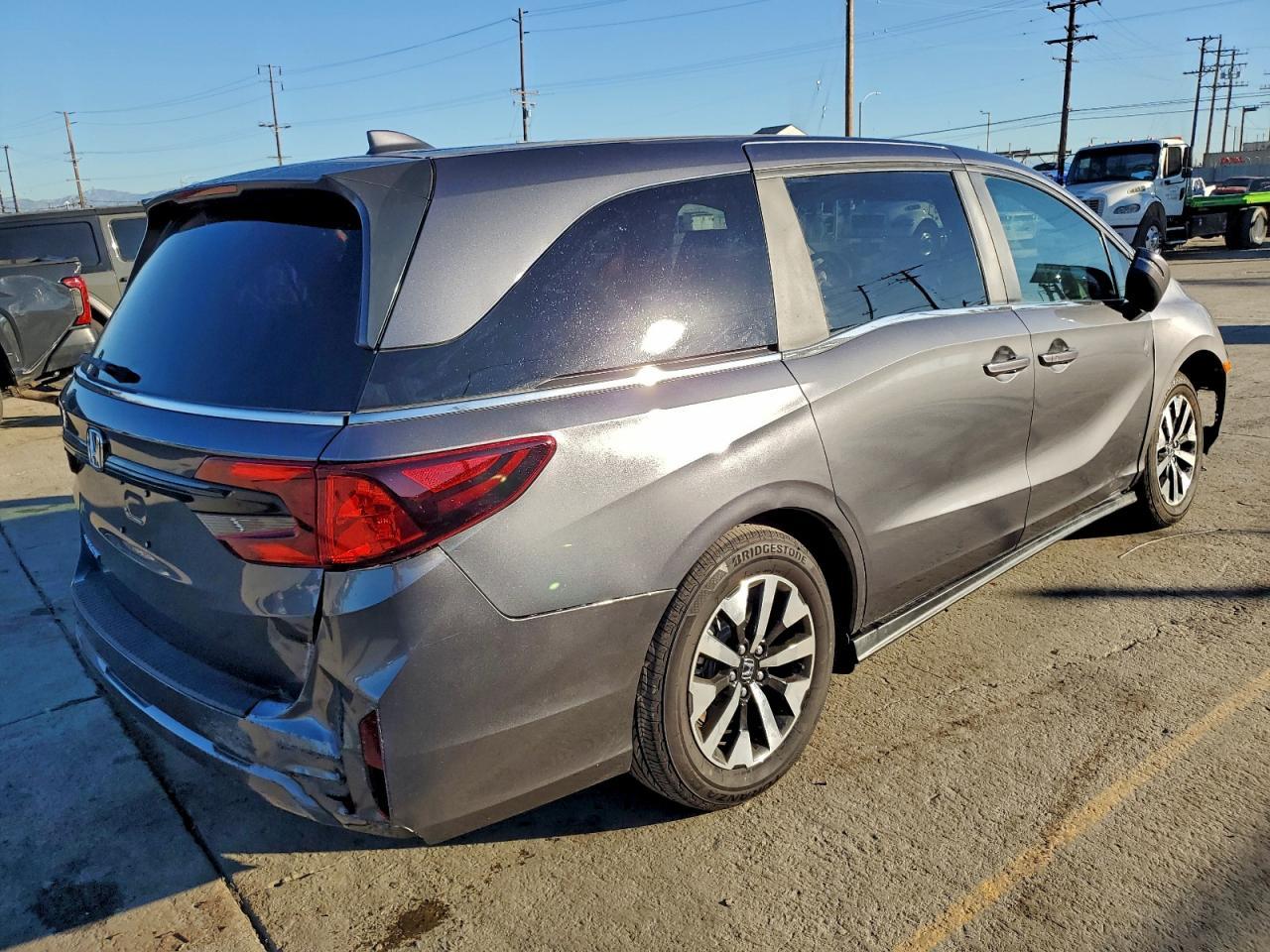 2025 Honda Odyssey Exl - Image 3