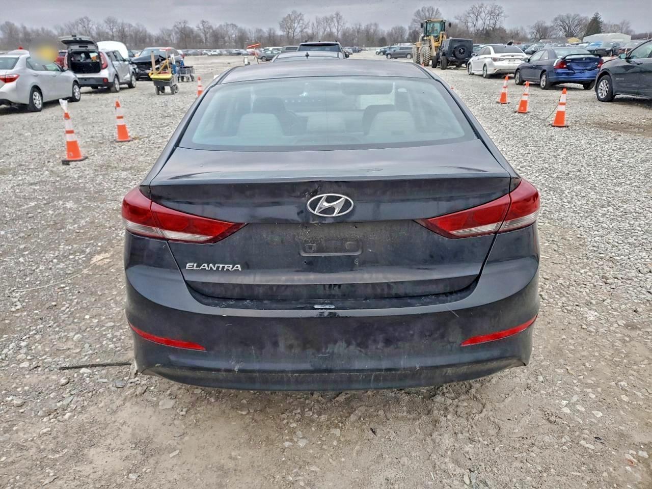 2018 Hyundai Elantra Se - Фото 6