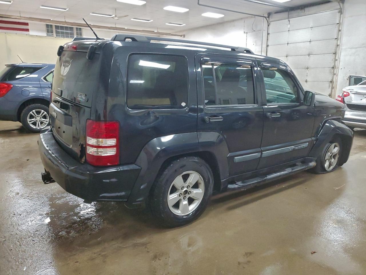 2009 Jeep Liberty Sport - Фото 3