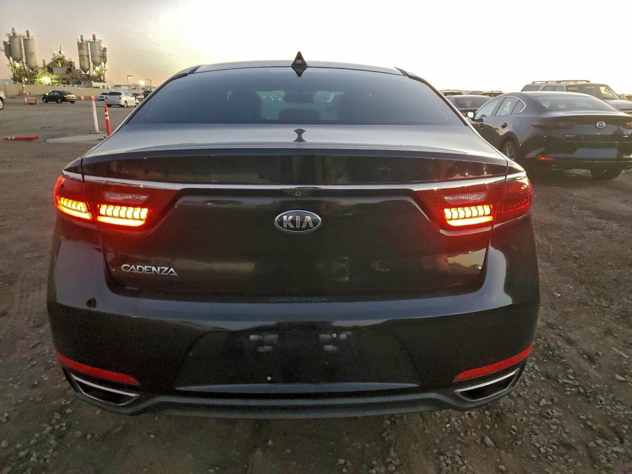 2017 Kia Cadenza Premium - Фото 6
