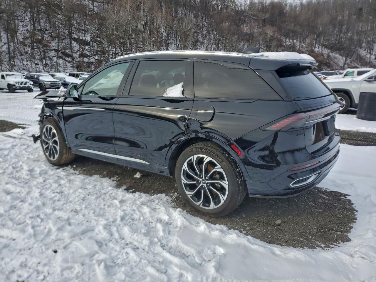 2024 Lincoln Nautilus Reserve - Фото 2