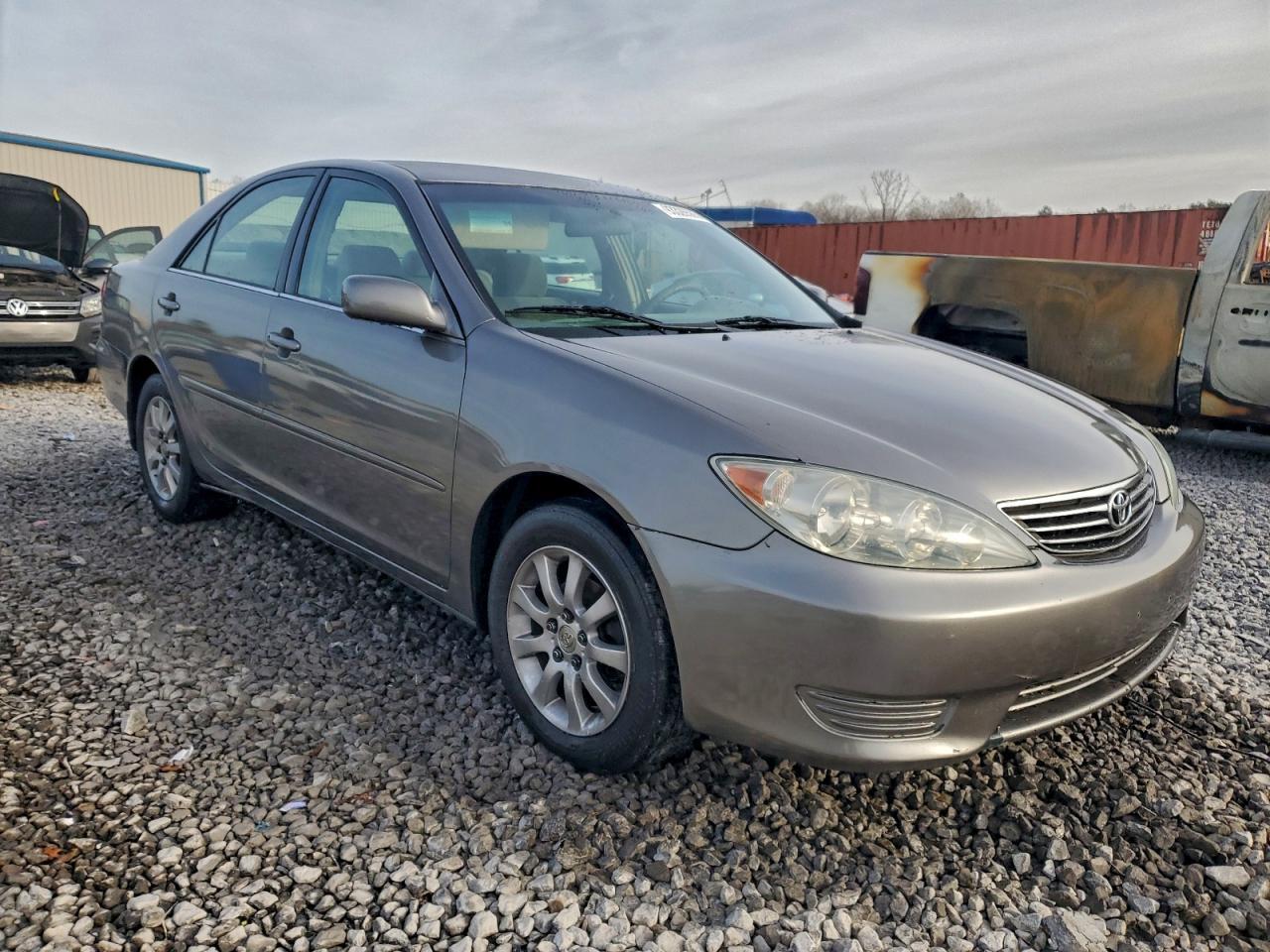 2005 Toyota Camry Le - Image 4