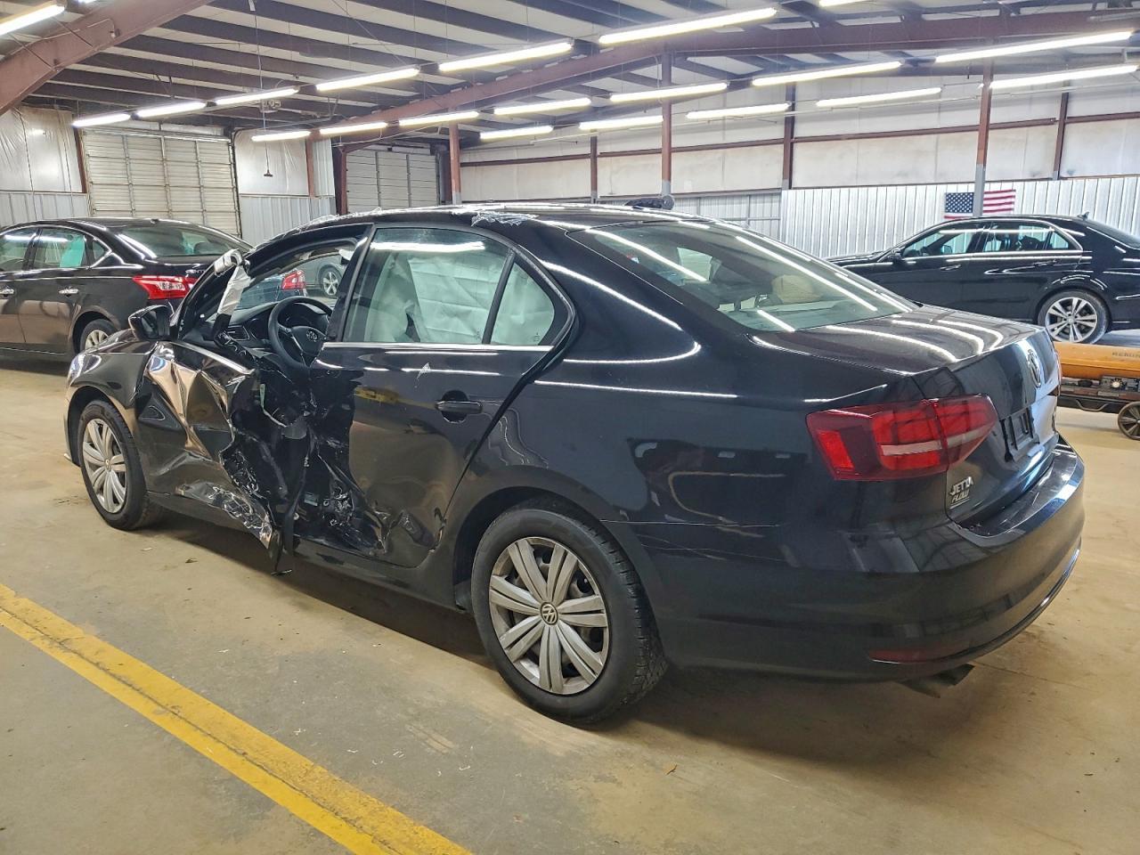2017 Volkswagen Jetta S - Фото 2