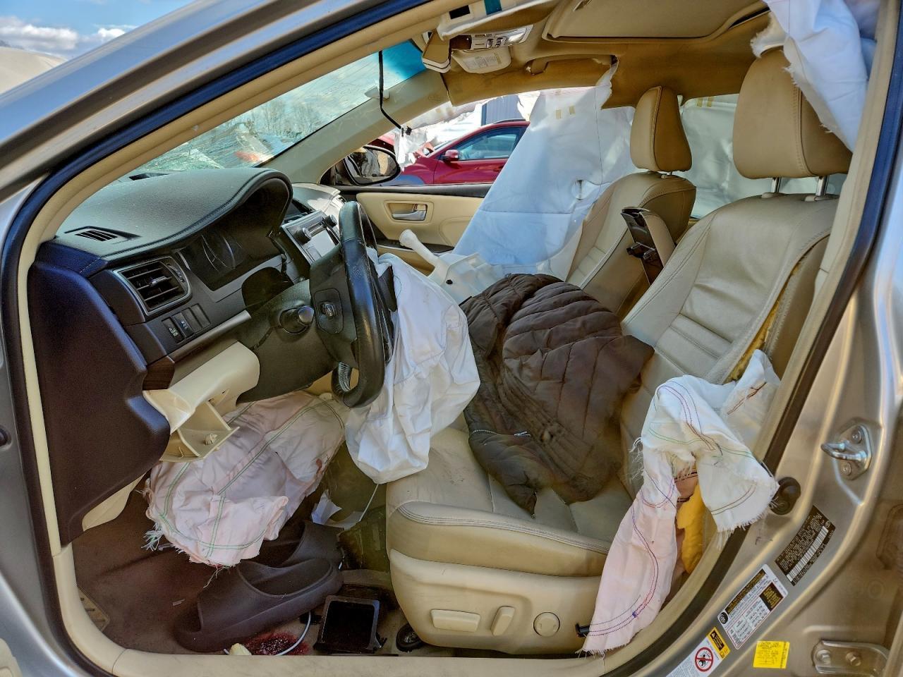 2016 Toyota Camry - Фото 7