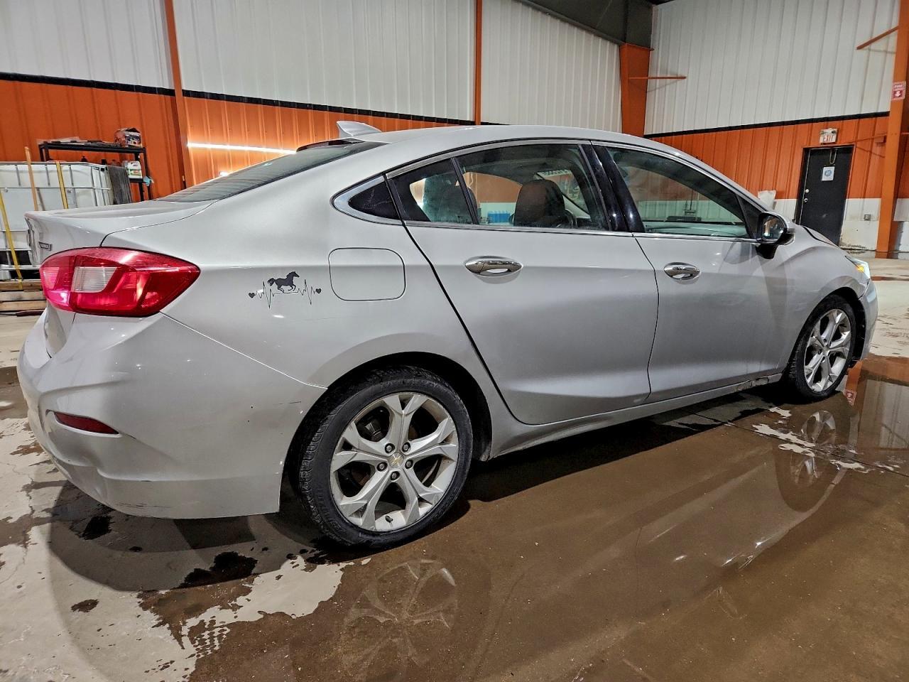 2017 Chevrolet Cruze Premier - Image 3