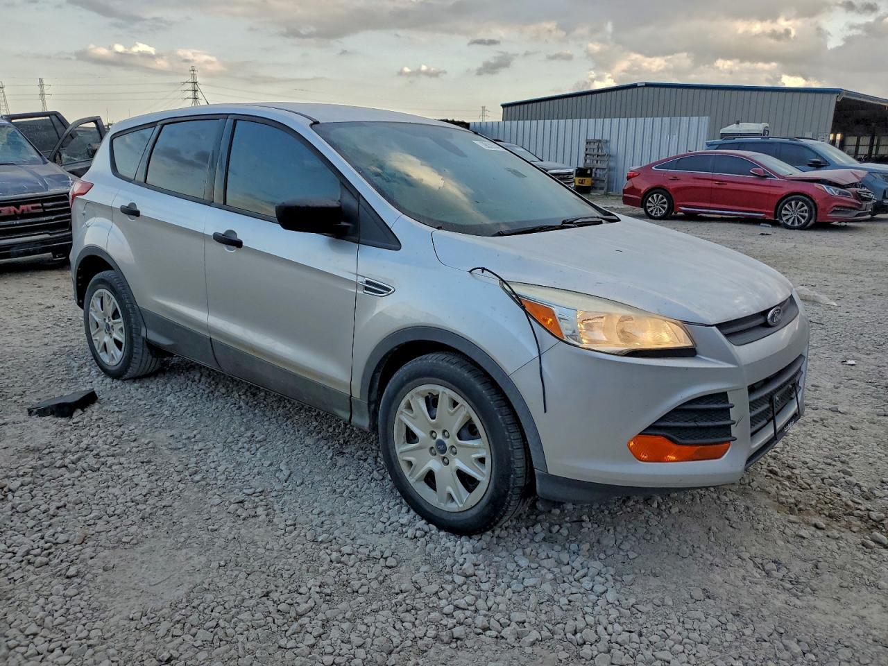 2015 Ford Escape S - Фото 4