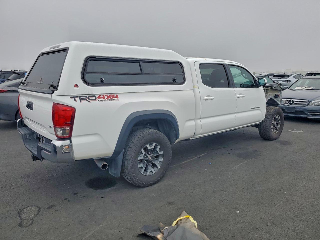 2017 Toyota Tacoma Double Cab - Фото 3