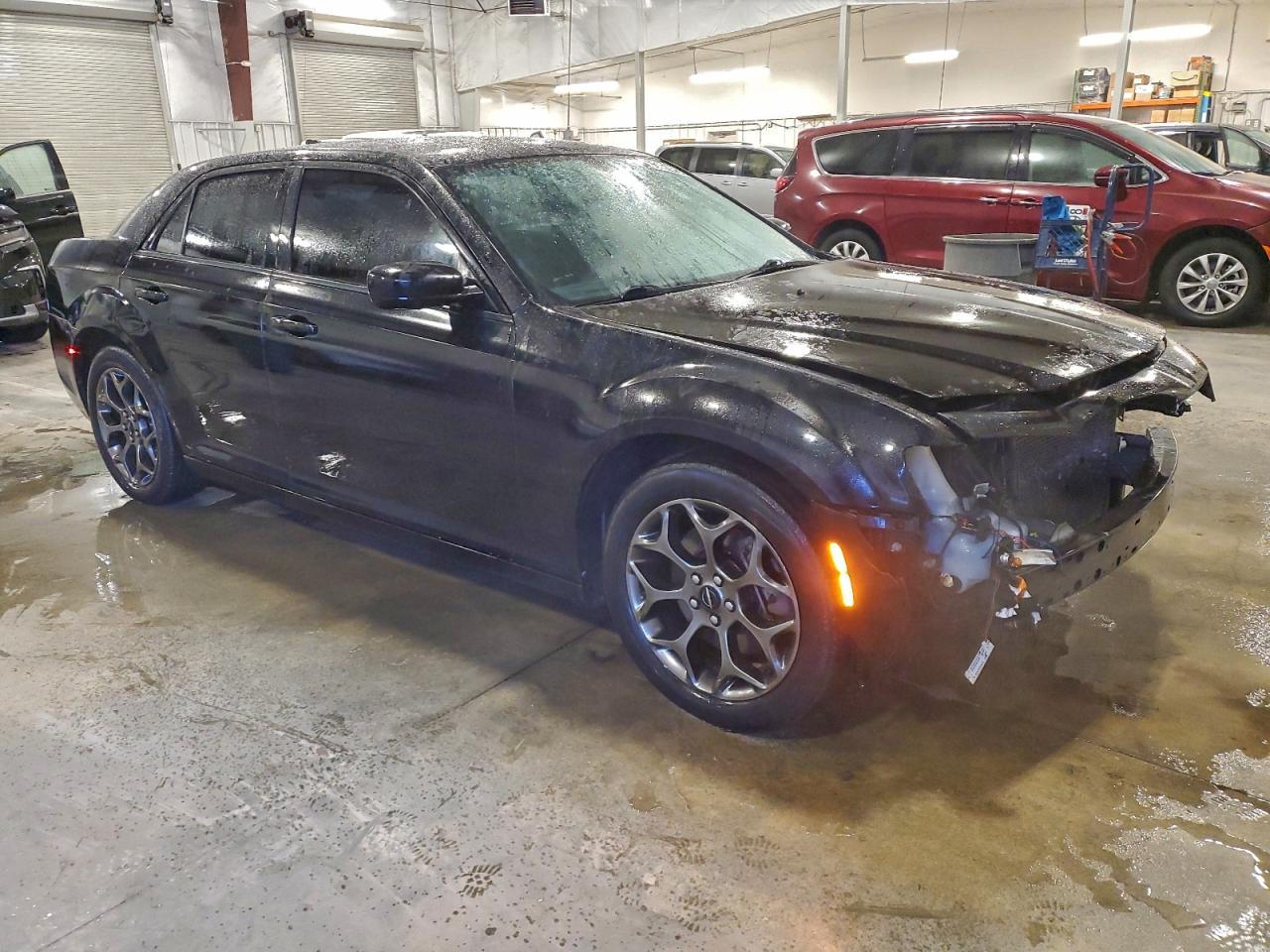 2017 Chrysler 300 S - Фото 4