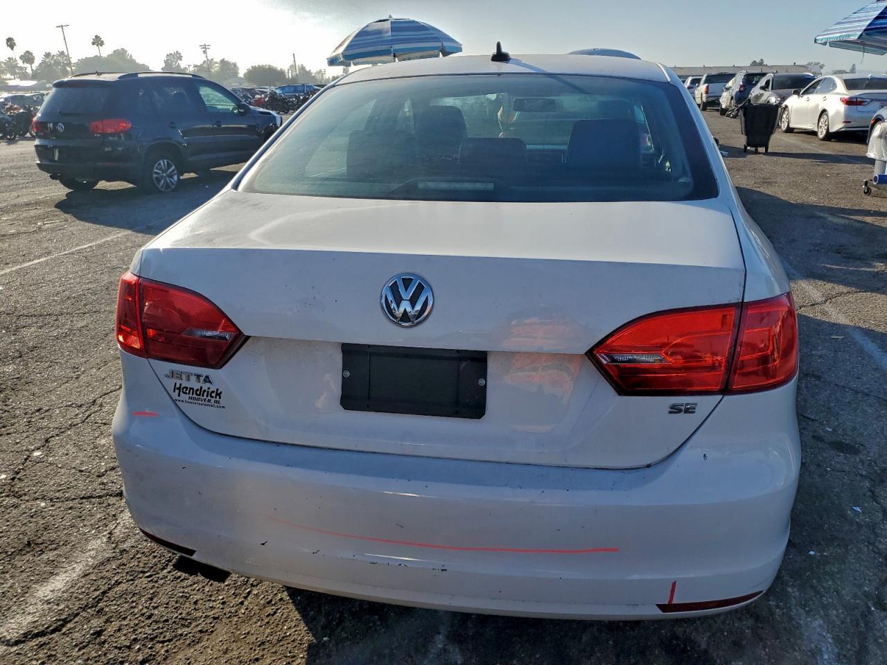 2014 Volkswagen Jetta Se - Image 6