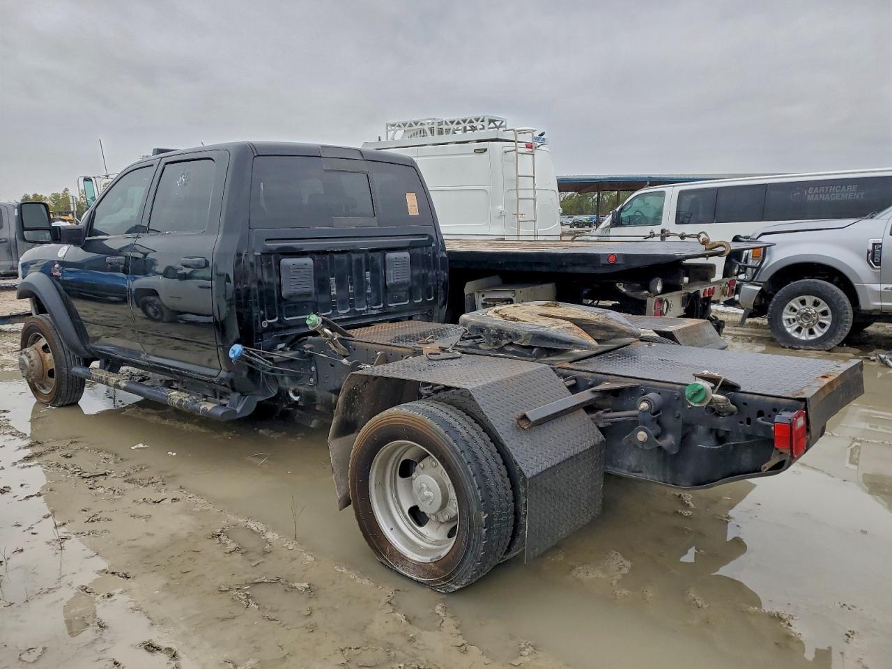 2023 Ram 5500 - Фото 2