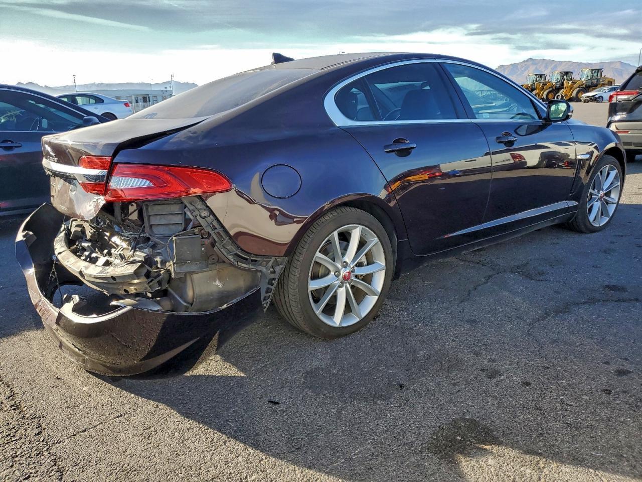 2015 Jaguar Xf 3.0 Sport - Image 3